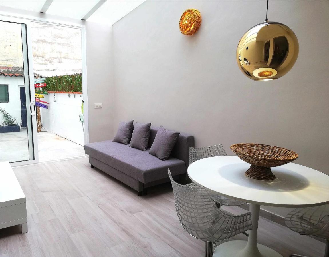 Mazi Apartments Chic 바달로나 외부 사진